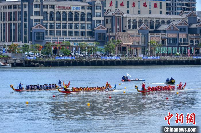 2025年海口杯端午龙舟国际邀请赛盛大开幕 近40支