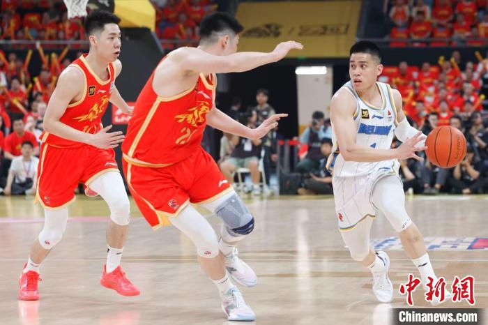 北京男篮在浙江杭州客场101-87击败广厦，赢下C