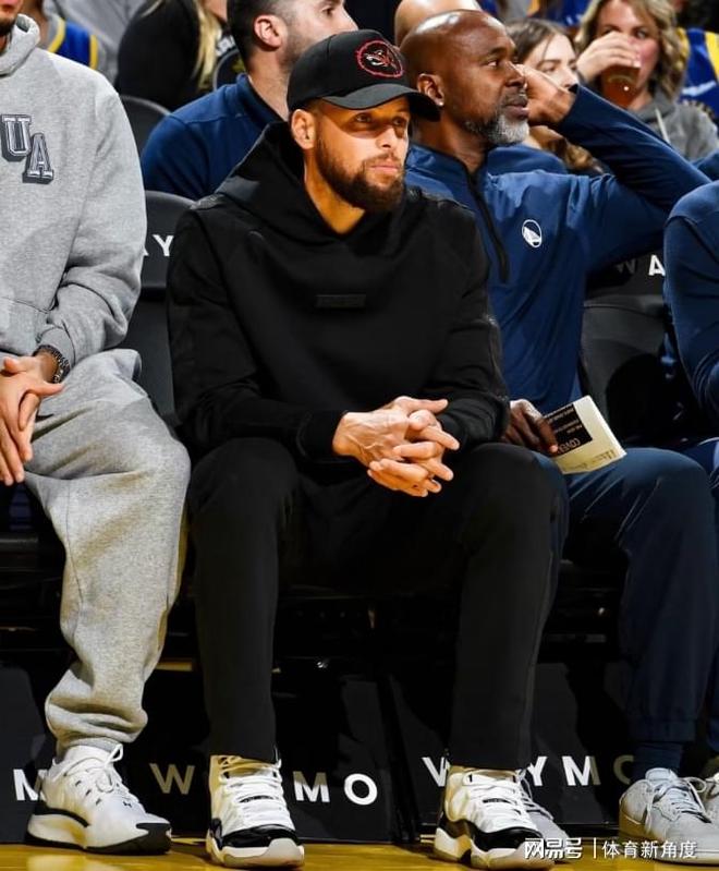 库里完成5v5训练 复出时间或锁定两场主场比赛