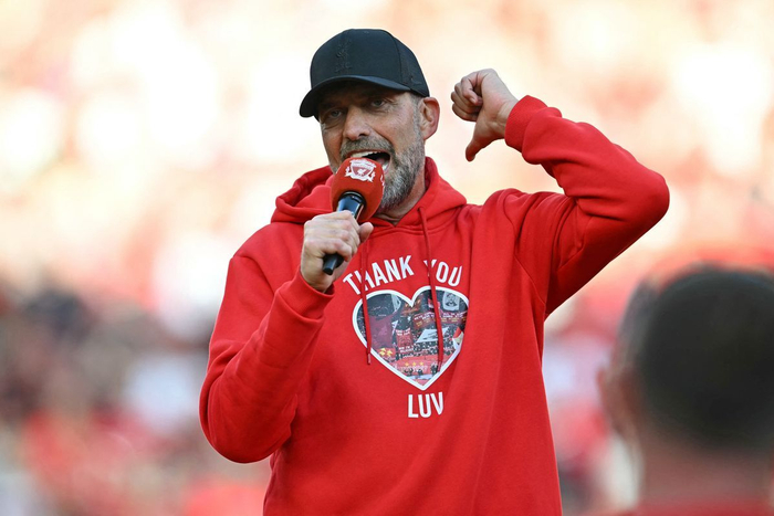 克洛普重返利物浦传奇赛：致敬经典时刻，再燃