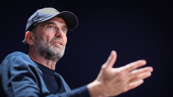 克洛普重返利物浦传奇赛：致敬经典时刻，再燃