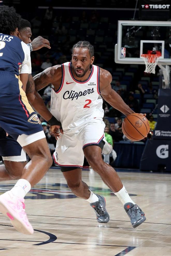 莱昂纳德复出难救主 快船遭鹈鹕大逆转吞三连败