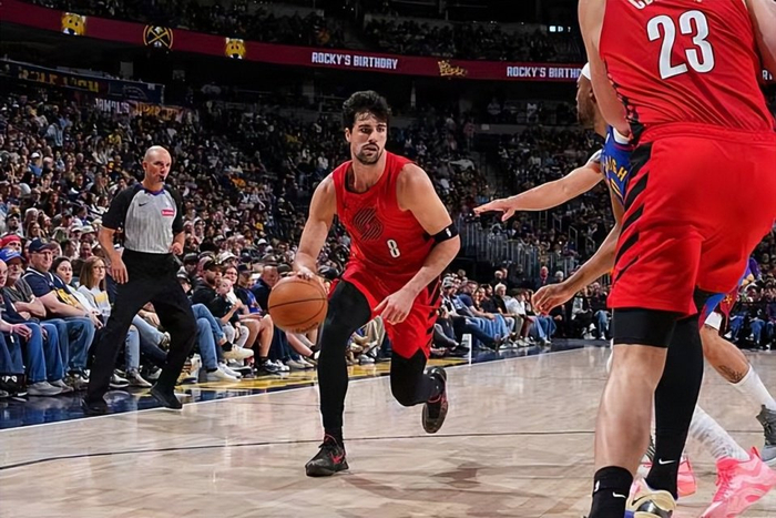 阿夫迪亚23+6+14难救主 开拓者惨败掘金